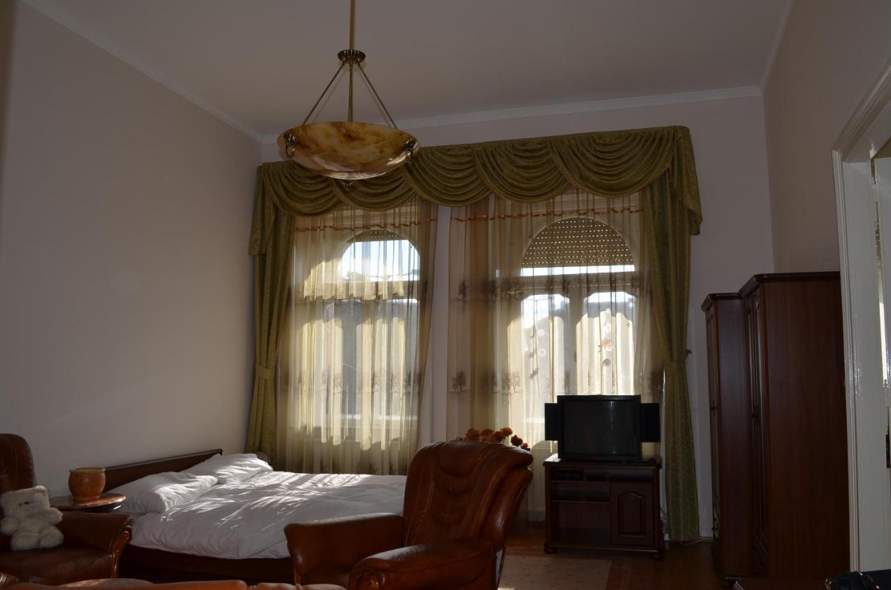 Gabriella Szallas Tabor Utca 5 Szeged Buitenkant foto